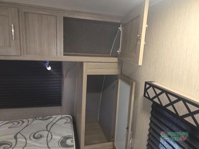 2020 Coachmen RV Freedom Express - Photo 25
