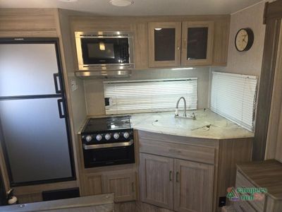 2020 Coachmen RV Freedom Express - Photo 13