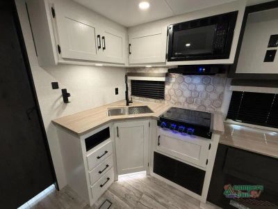 2026 Venture RV Campbound — photo 19 view