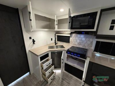 2026 Venture RV Campbound — photo 20 view
