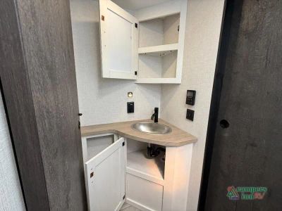 2026 Venture RV Campbound — photo 32 view