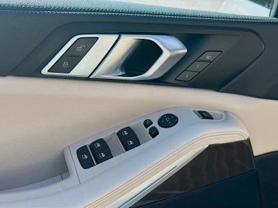 2022 BMW X5 — photo 18 view