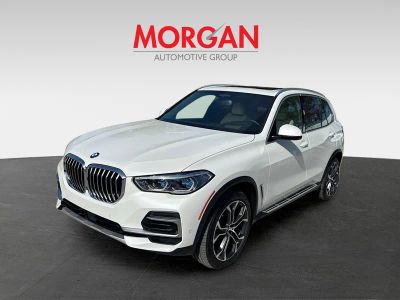 2022 BMW X5 — rear three-quarter view