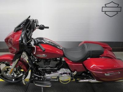 2025 Harley-Davidson FLHX - Street Glide - Photo 8