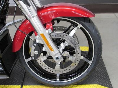 2025 Harley-Davidson FLHX - Street Glide - Photo 11