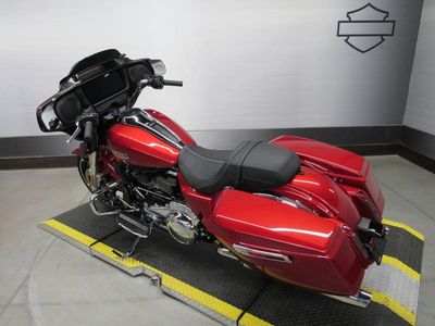 2025 Harley-Davidson FLHX - Street Glide - Photo 4