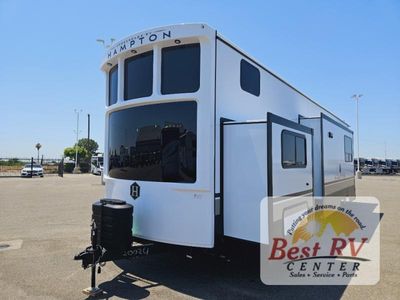 2025 CrossRoads RV Hampton - Photo 1