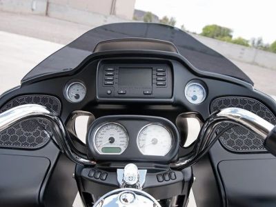 2017 Harley-Davidson Road Glide - Photo 11