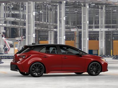 2026 Toyota Corolla Hatchback — photo 11 view