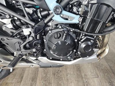 2025 Kawasaki Z900 ABS Galaxy Silver/Metallic Spark Black - Photo 14