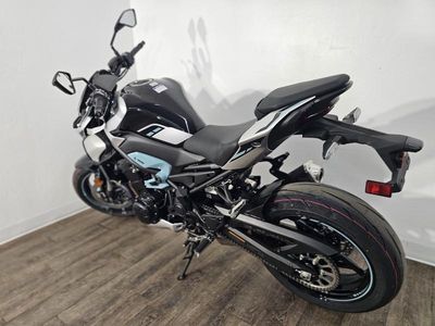 2025 Kawasaki Z900 ABS Galaxy Silver/Metallic Spark Black - Photo 6