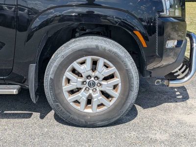 2022 Nissan Frontier — photo 11 view