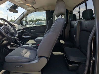2022 Nissan Frontier — photo 12 view