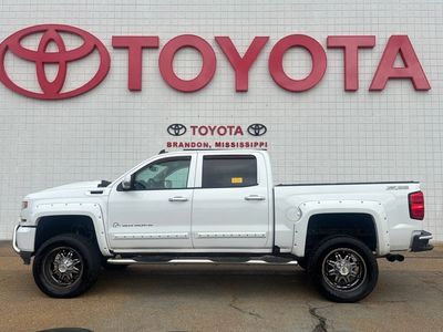 2018 Chevrolet Silverado 1500 - Photo 2