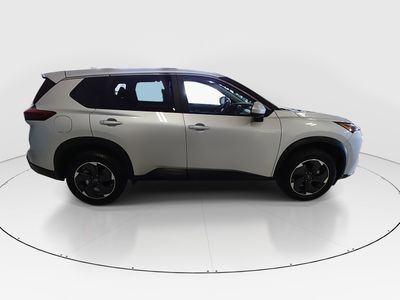 2025 Nissan Rogue - Photo 8