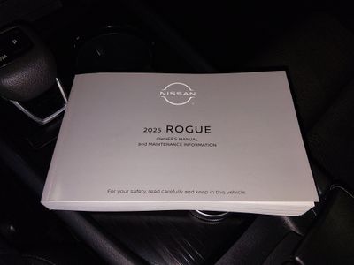 2025 Nissan Rogue - Photo 18