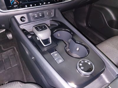 2025 Nissan Rogue - Photo 17
