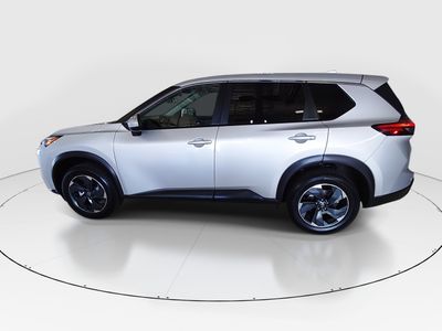 2025 Nissan Rogue - Photo 4