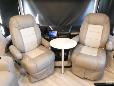2025 Holiday Rambler Invicta - Photo 15