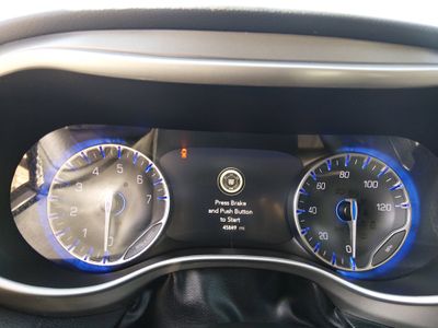 2024 Chrysler Pacifica — photo 14 view