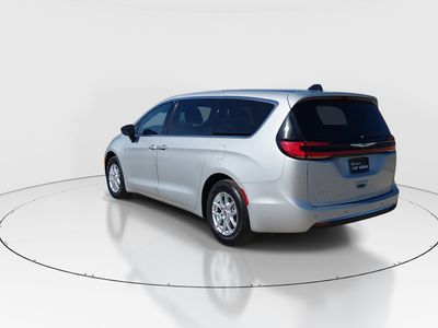 2024 Chrysler Pacifica — detail view