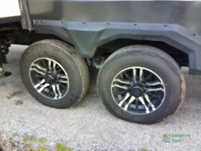 2024 Grand Design Momentum G-Class — photo 18 view