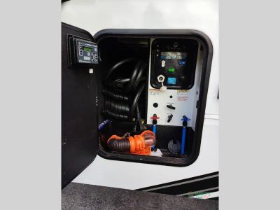 2024 Grand Design Momentum G-Class — photo 15 view