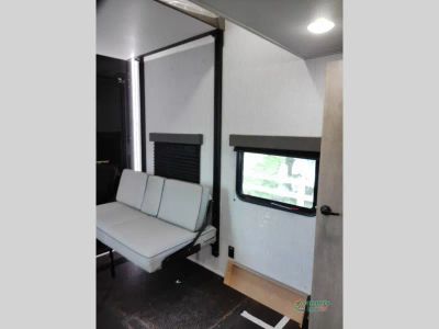 2024 Grand Design Momentum G-Class — photo 41 view