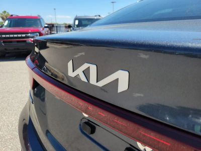 2024 Kia Forte — photo 7 view