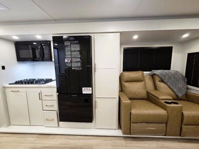 2026 Brinkley RV Model IX — photo 10 view