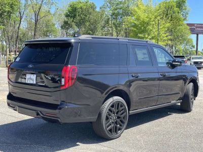 2026 Ford Expedition - Photo 3