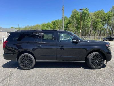 2026 Ford Expedition - Photo 2
