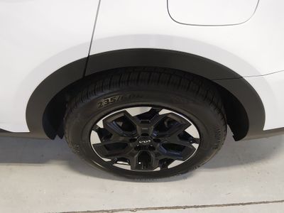 2024 Kia Sorento — photo 10 view