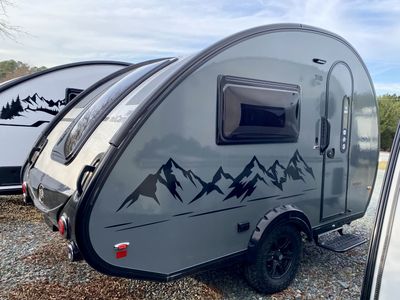 2025 nuCamp TAB 360 Black Canyon — detail view