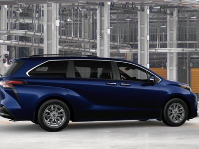2026 Toyota Sienna — photo 11 view