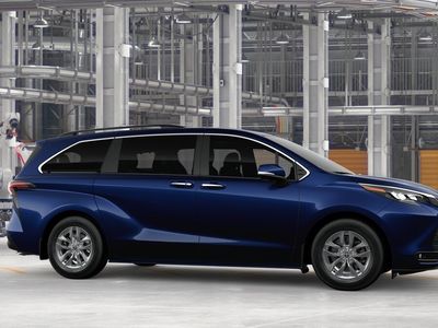 2026 Toyota Sienna — photo 13 view