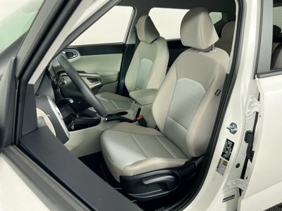 2025 Kia Soul - Photo 13
