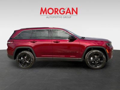 2026 Jeep Grand Cherokee — side profile view