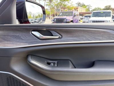 2026 Jeep Grand Cherokee — photo 27 view