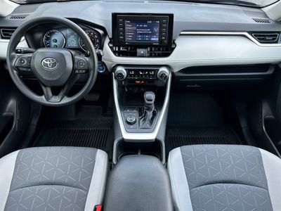 2022 Toyota RAV4 - Photo 3