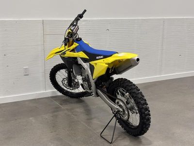 2026 Suzuki RM-Z450 - Photo 9