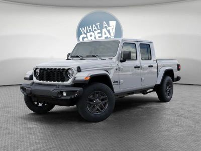 2026 Jeep Gladiator — side profile view
