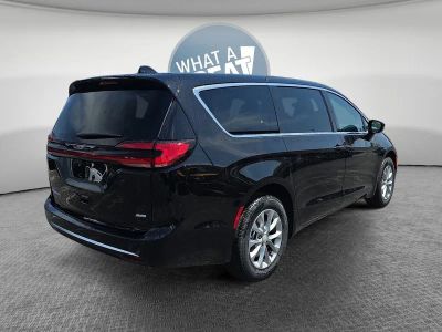 2027 Chrysler Pacifica — rear three-quarter view