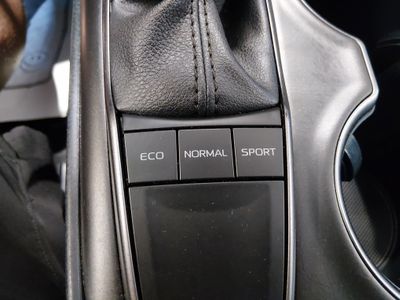 2023 Toyota Camry - Photo 19