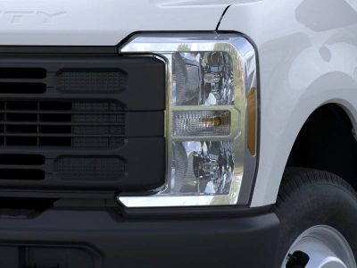 2026 Ford Chassis Cab - Photo 18