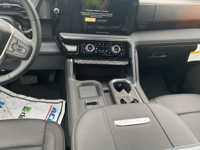 2024 GMC Sierra 2500HD - Photo 12