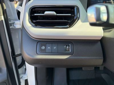 2027 Chevrolet Bolt - Photo 20