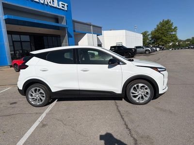 2027 Chevrolet Bolt - Photo 2