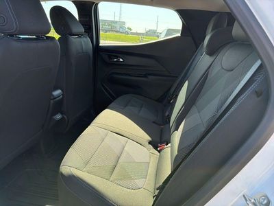 2027 Chevrolet Bolt - Photo 13