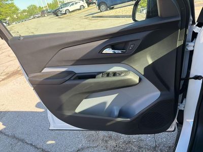 2027 Chevrolet Bolt - Photo 30